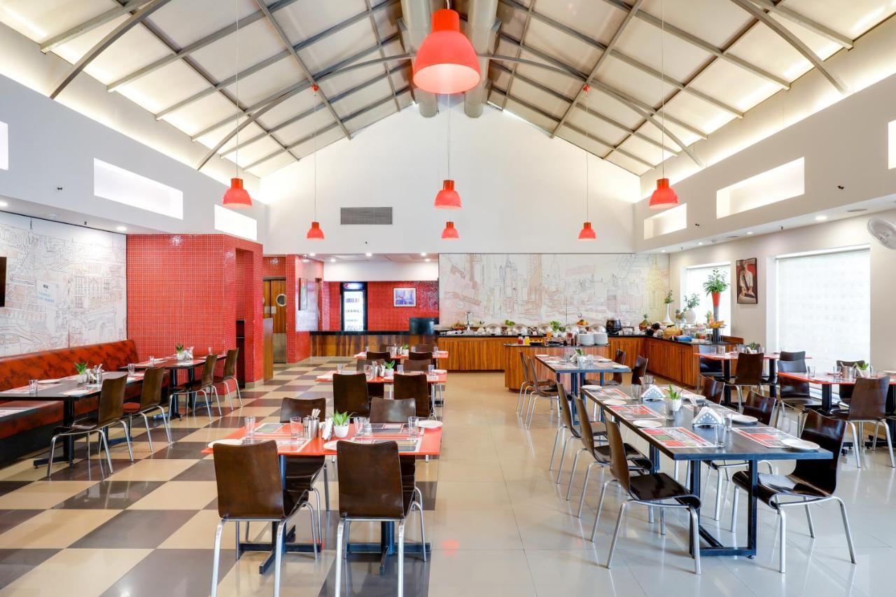 Red Fox By Lemon Tree Hotels, East Delhi Екстериор снимка