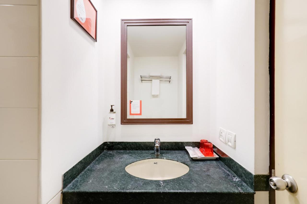 Red Fox By Lemon Tree Hotels, East Delhi Екстериор снимка