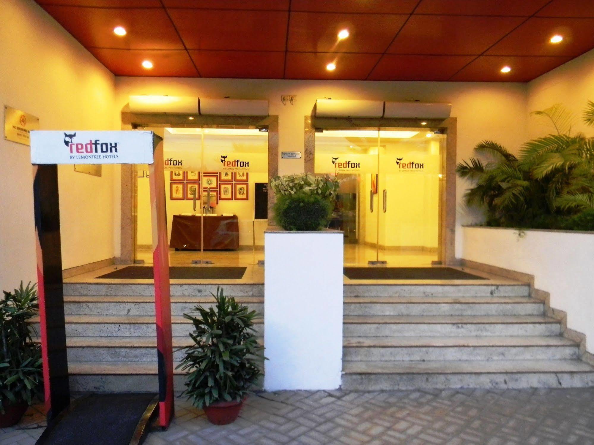 Red Fox By Lemon Tree Hotels, East Delhi Екстериор снимка