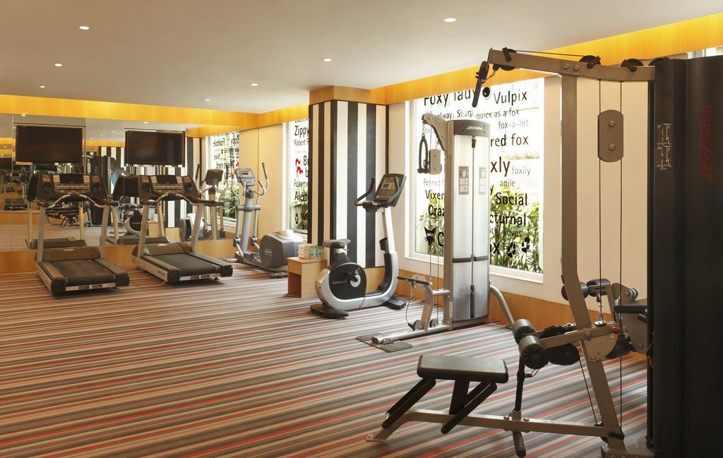 Red Fox By Lemon Tree Hotels, East Delhi Екстериор снимка